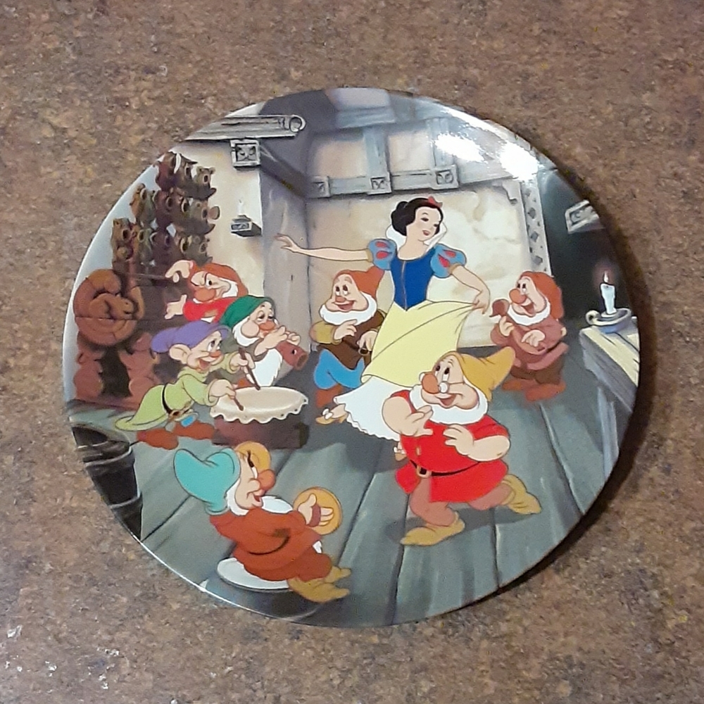 The Dance of Snow White and the Seven Dwarfs Colle
